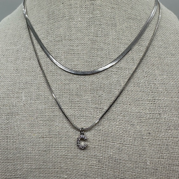 Letter Initial Necklaces, Double Layer Initial Pendant Necklaces - Picture 4 of 10